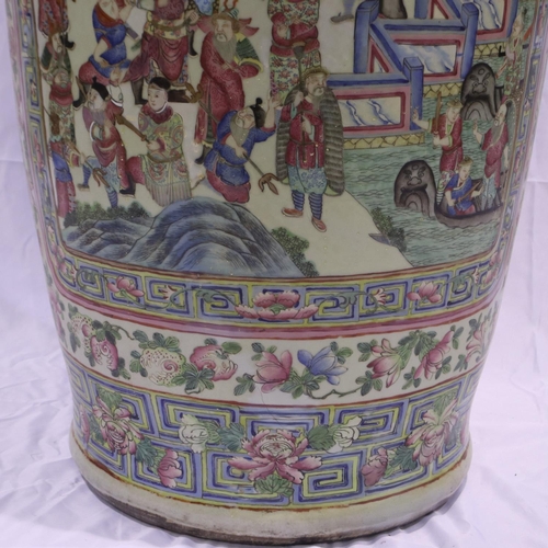 3300 - A rare and important monumental pair of Daoguang period Chinese famille rose Water Margin floor vase... 