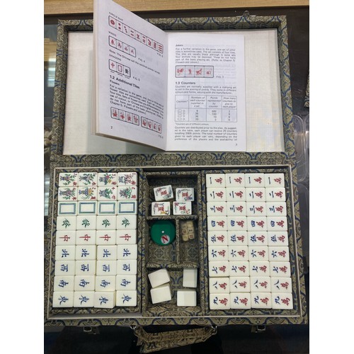 2204 - Tings complete cloth cased Mah-jong set, plastic tiles. P&P Group 1 (£14+VAT for the first lot and £... 