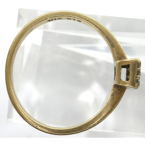 35 - 9ct gold ring set with diamonds, size O, 2.0g. P&P Group 1 (£14+VAT for the first lot and £1+VAT for... 