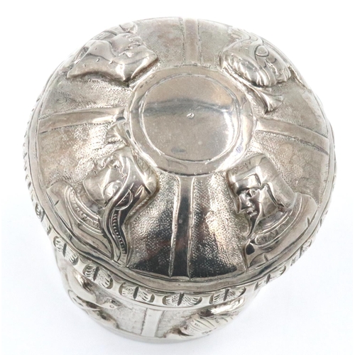 71 - Unmarked Egyptian silver lidded pot, H: 80 mm, 111g. P&P Group 1 (£14+VAT for the first lot and £1+V... 