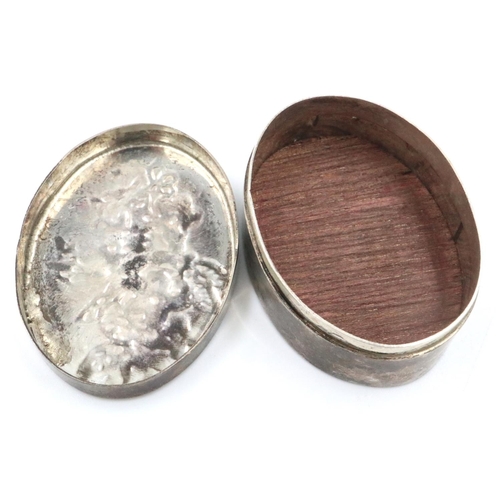 79 - Hallmarked silver lidded pill box with hardwood base, Edinburgh assay 1886, L: 47 mm. P&P Group 1 (£... 