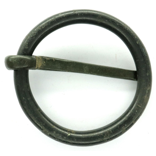 137F - Large Anglo Saxon Viking cloak clasp iron, D: 55 mm. P&P Group 0 (£5+VAT for the first lot and £1+VA... 