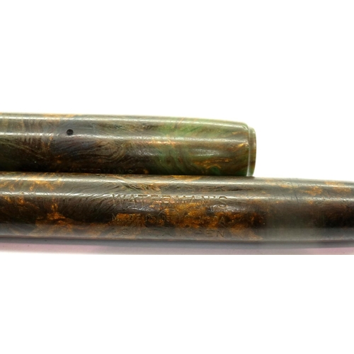 146 - Watermans side lever fill marbled fountain pen with 14ct gold nib. P&P Group 1 (£14+VAT for the firs... 