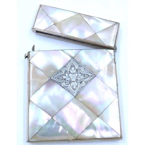 153 - Mother of pearl card case with silver mount, 10 x 7 cm. P&P Group 1 (£14+VAT for the first lot and £... 