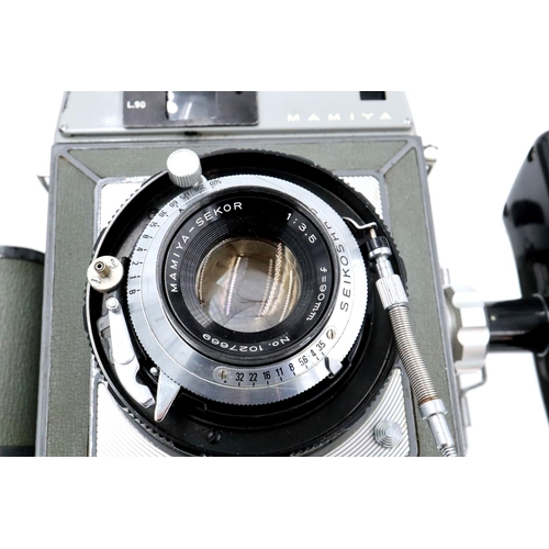 163 - Mamiya plate camera, comes with spare fil back and other accessories. P&P Group 2 (£18+VAT for the f... 