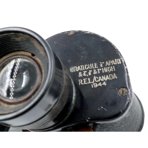 173 - Pair of WWII Canadian field binoculars dated 1944 with case. P&P Group 2 (£18+VAT for the first lot ... 