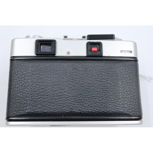 180 - 2 Minolta rangefinder film cameras, cased, Himatic F and 24 rapid. P&P Group 2 (£18+VAT for the firs... 