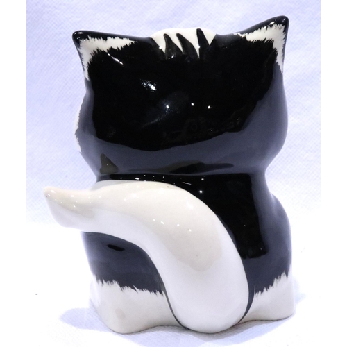 266 - Lorna Bailey cat, Marvin, H: 10 cm, no cracks or chips. P&P Group 1 (£14+VAT for the first lot and £... 