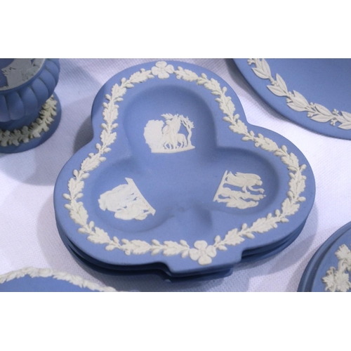 318 - Ten pieces of mixed Wedgwood blue Jasperware largest D: 17 cm, no chips or cracks. Not available for... 