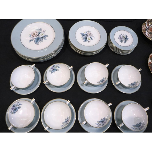 325 - Royal Worcester dinner and tea service in the Woodland pattern (38), no chips or cracks. Not availab... 