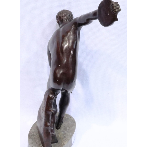 353 - Bronze discus thrower on marble base, H: 28 cm. P&P Group 2 (£18+VAT for the first lot and £3+VAT fo... 