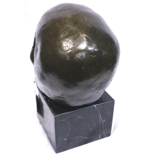 361 - Life size bronze skull on a marble base. P&P Group 3 (£25+VAT for the first lot and £5+VAT for subse... 