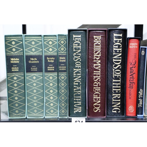 424 - Ten Folio Society books including Legends of King Arthur. P&P Group 3 (£25+VAT for the first lot and... 