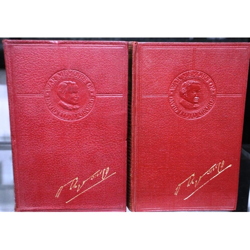 425 - Two volumes of The War memoirs by David Lloyd George. P&P Group 2 (£18+VAT for the first lot and £3+... 