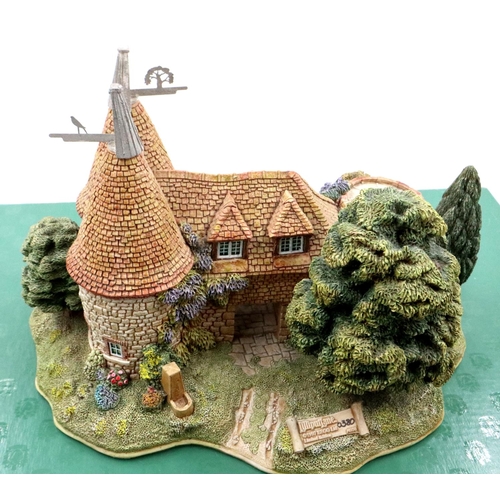 203 - Boxed Lilliput Lane limited edition no 0380, Harvest Home, with deeds, 19 x 20 cm, excellent conditi... 