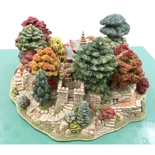 210 - Boxed Lilliput Lane limited edition no 2236, Reflections of Jade, with deeds, 21 x 19 cm, excellent ... 