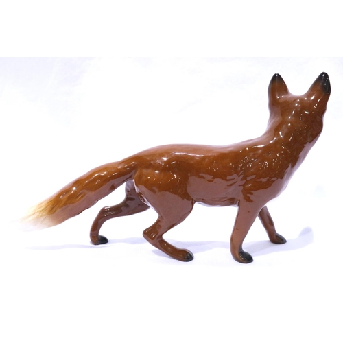 228 - Large Beswick fox, L: 25 cm, no chips or cracks. P&P Group 2 (£18+VAT for the first lot and £3+VAT f... 