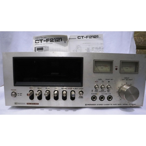 458 - Pioneer stereo cassette tape desk CT-F2121 with instructions. Not available for in-house P&P