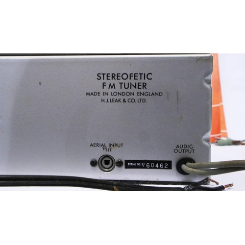 459 - Leak Stereofetic FM tuner, with manuals. P&P Group 2 (£18+VAT for the first lot and £3+VAT for subse... 