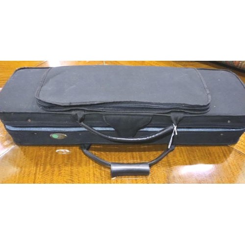 471 - The Stentor conservatoire full size violin with three bows in fitted case. P&P Group 3 (£25+VAT for ... 