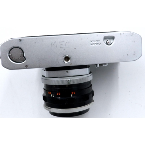 181A - Canon FT 35mm SLR camera body with Canon 1:1.8 FL lens and instruction manual. P&P Group 1 (£14+VAT ... 