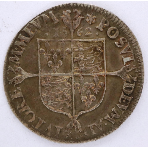 3056 - Silver hammered Queen Elizabeth Tudor sixpence. P&P Group 0 (£5+VAT for the first lot and £1+VAT for... 