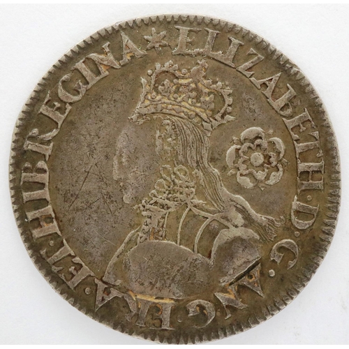 3056 - Silver hammered Queen Elizabeth Tudor sixpence. P&P Group 0 (£5+VAT for the first lot and £1+VAT for... 