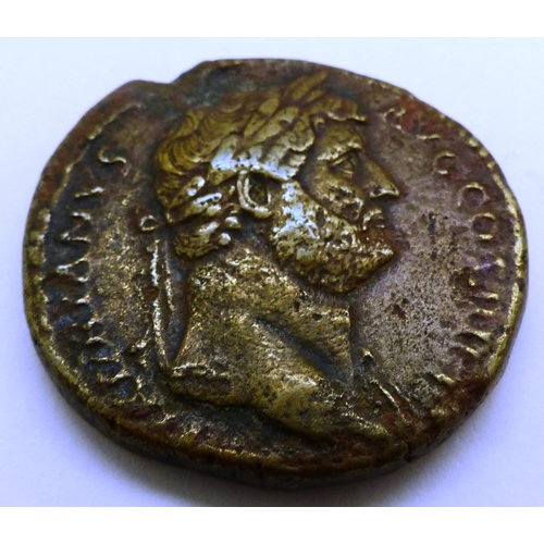 3122 - Roman Sestertius of Emperor Hadrian and Fides. P&P Group 0 (£5+VAT for the first lot and £1+VAT for ... 