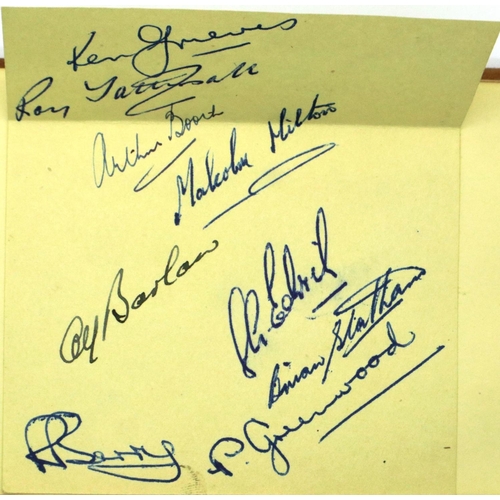 2034 - Autograph book with cricket players signatures including Dennis Compton. P&P Group 1 (£14+VAT for th... 