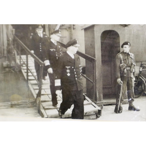 2064 - WWII period press photograph of Admiral Von Friedburg being escorted after capture, framed. P&P Grou... 