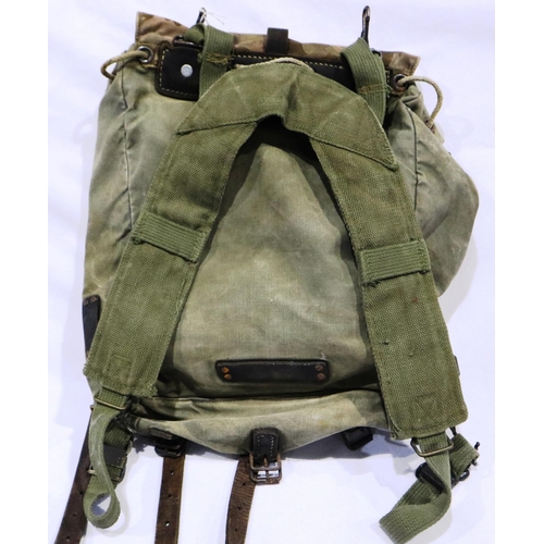 2087 - German WWII mountain troops (Heer) issue tornister bag, in very good condition. P&P Group 2 (£18+VAT... 