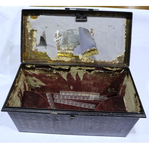 2092 - J G Crossley, Royal Navy, 19th century fitted tin footlocker, 23 x 47 x 22 cm H. P&P Group 2 (£18+VA... 