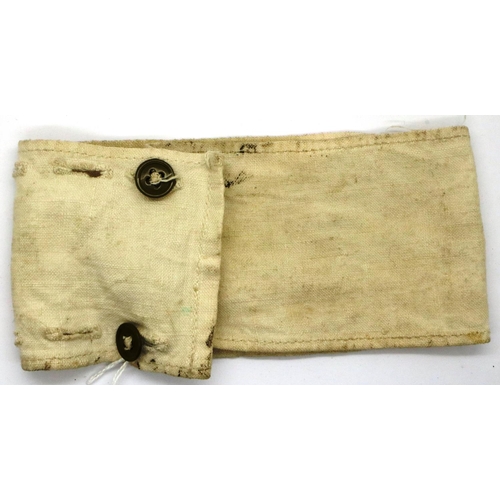 2109 - WWI British Army Medics armband with button fastening. P&P Group 1 (£14+VAT for the first lot and £1... 