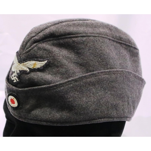 2136 - A museum quality replica German WWII Luftwaffe side cap. P&P Group 2 (£18+VAT for the first lot and ... 