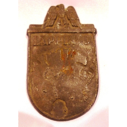 2186 - Late WWII German arm shield in bronze; Lapland. P&P Group 1 (£14+VAT for the first lot and £1+VAT fo... 