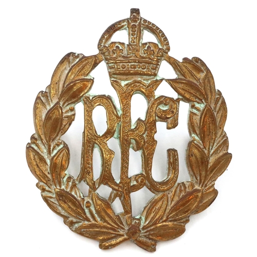 2207 - Royal Flying Corps WWI brass cap badge. P&P Group 1 (£14+VAT for the first lot and £1+VAT for subseq... 