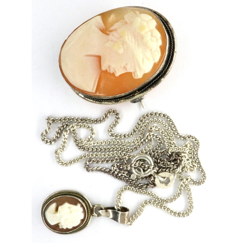 102 - 925 silver cameo brooch and necklace, brooch L: 25 mm, combined 8g. P&P Group 1 (£14+VAT for the fir... 