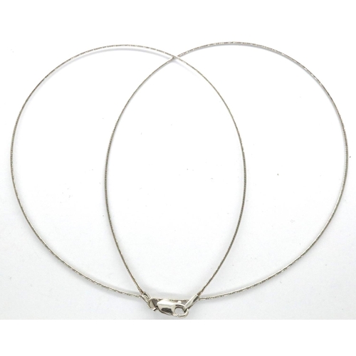 103 - An 18ct white gold choker style necklace, L: 40 cm, 2.3g. P&P Group 1 (£14+VAT for the first lot and... 