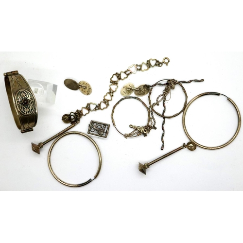 124 - Mixed silver jewellery, including a stone set bangle, pair of cufflinks, earrings and bracelets, com... 