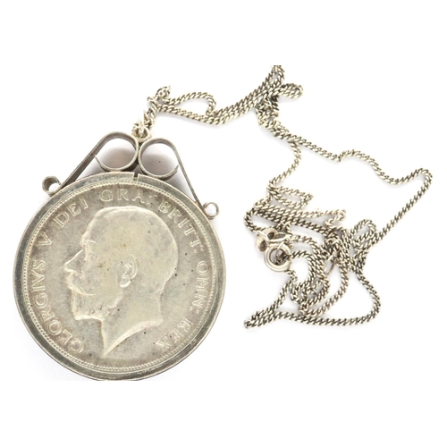 125 - 1916 silver half crown in pendant mount, with chain, combined 20g. P&P Group 1 (£14+VAT for the firs... 