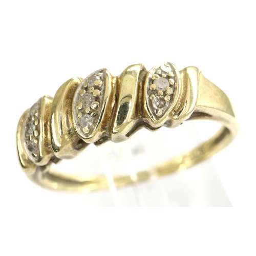 72 - 9ct gold diamond set ring, size L/M, 1.8g. P&P Group 1 (£14+VAT for the first lot and £1+VAT for sub... 