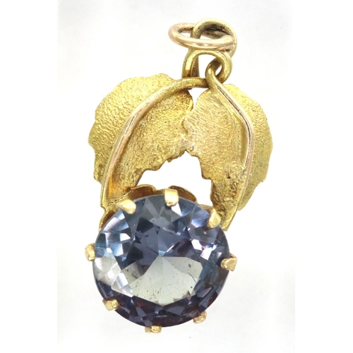 77 - 14ct gold and sapphire pendant, H: 17 mm, 1.2g. P&P Group 1 (£14+VAT for the first lot and £1+VAT fo... 