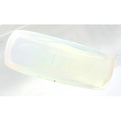 86 - Loose elongated opal, 22 mm, 1.4g. P&P Group 1 (£14+VAT for the first lot and £1+VAT for subsequent ... 