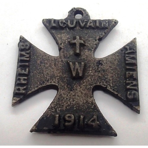 2243 - WWI British propaganda iron cross medal. P&P Group 1 (£14+VAT for the first lot and £1+VAT for subse... 