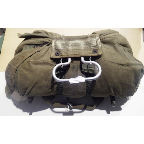 2080A - US Vietnam War Airborne troops reserve chute, buckles by Davis Aircraft products. Hard to find a com... 