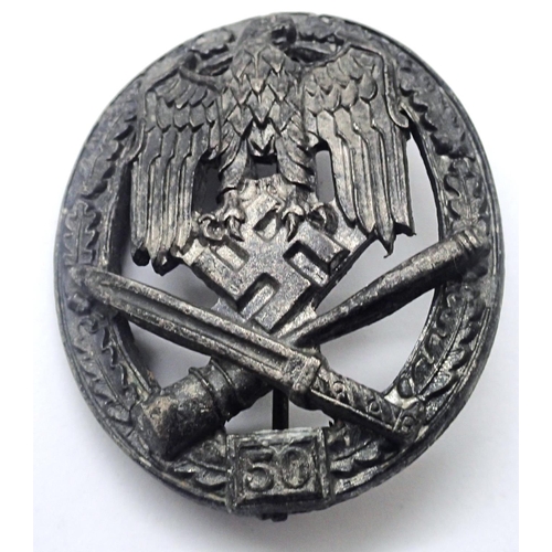 2212 - 1960s reproduction German general assault award. P&P Group 1 (£14+VAT for the first lot and £1+VAT f... 