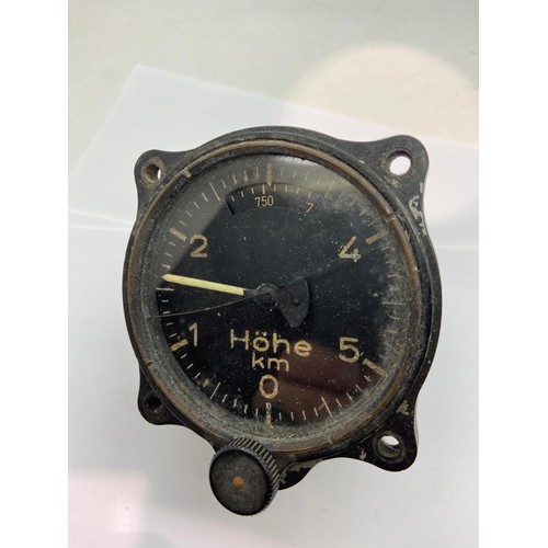 2080C - Luftwaffe 1944 Focke Wolf F190 altimeter by Emil Scholz. P&P Group 3 (£25+VAT for the first lot and ... 