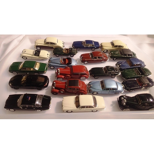 2035 - Twenty Jaguar 1/43 scale die-cast vehicles, Oxford, Vanguards, Corgi etc, mostly in very good to exc... 