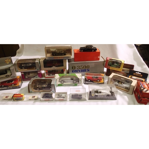 2042 - Twenty five boxed die-cast and plastic vehicles, mostly Mercedes Benz, various makes and scales, mos... 