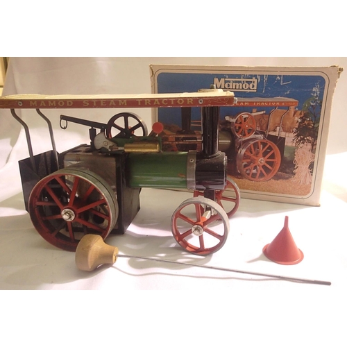 2046 - Mamod TEIA traction engine, meths/spirit fired, complete with burner, funnel, steering rod, good use... 